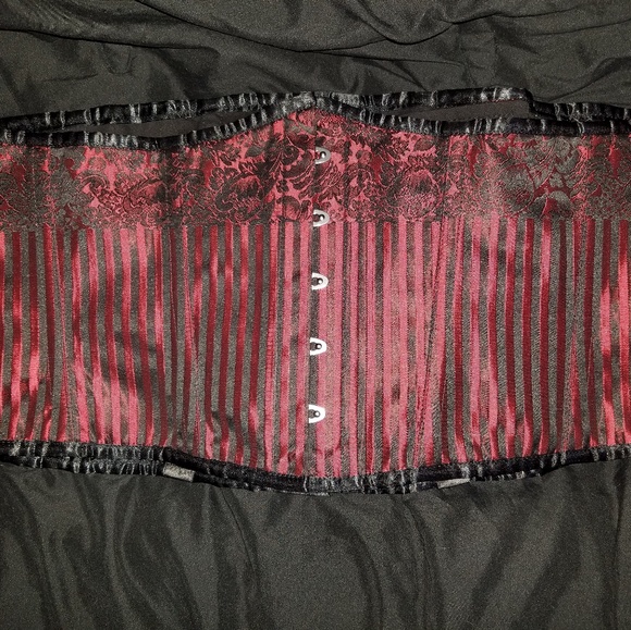 Red/Black Brocade - Picture 2 of 4